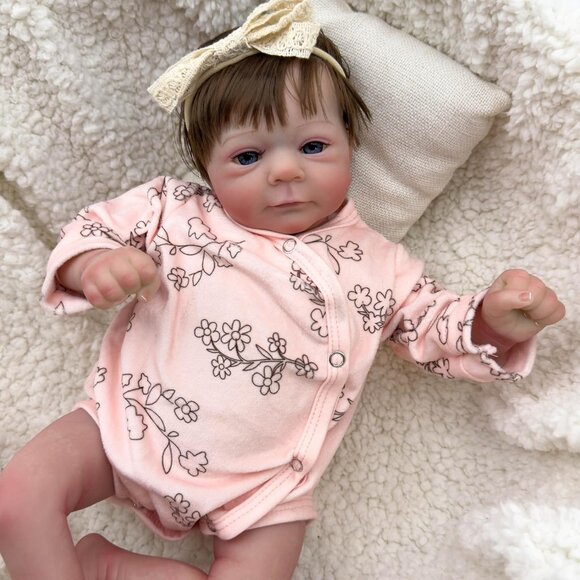 🆕19 inch Vinyl Cloth Body Lifelike Newborn Baby Doll With Blue Charming Eyes - Picture 3 of 9
